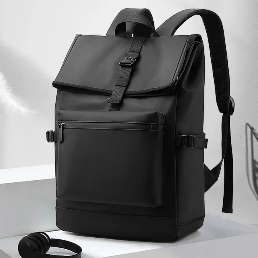 17-Inch Urban Men's Waterproof Backpack
