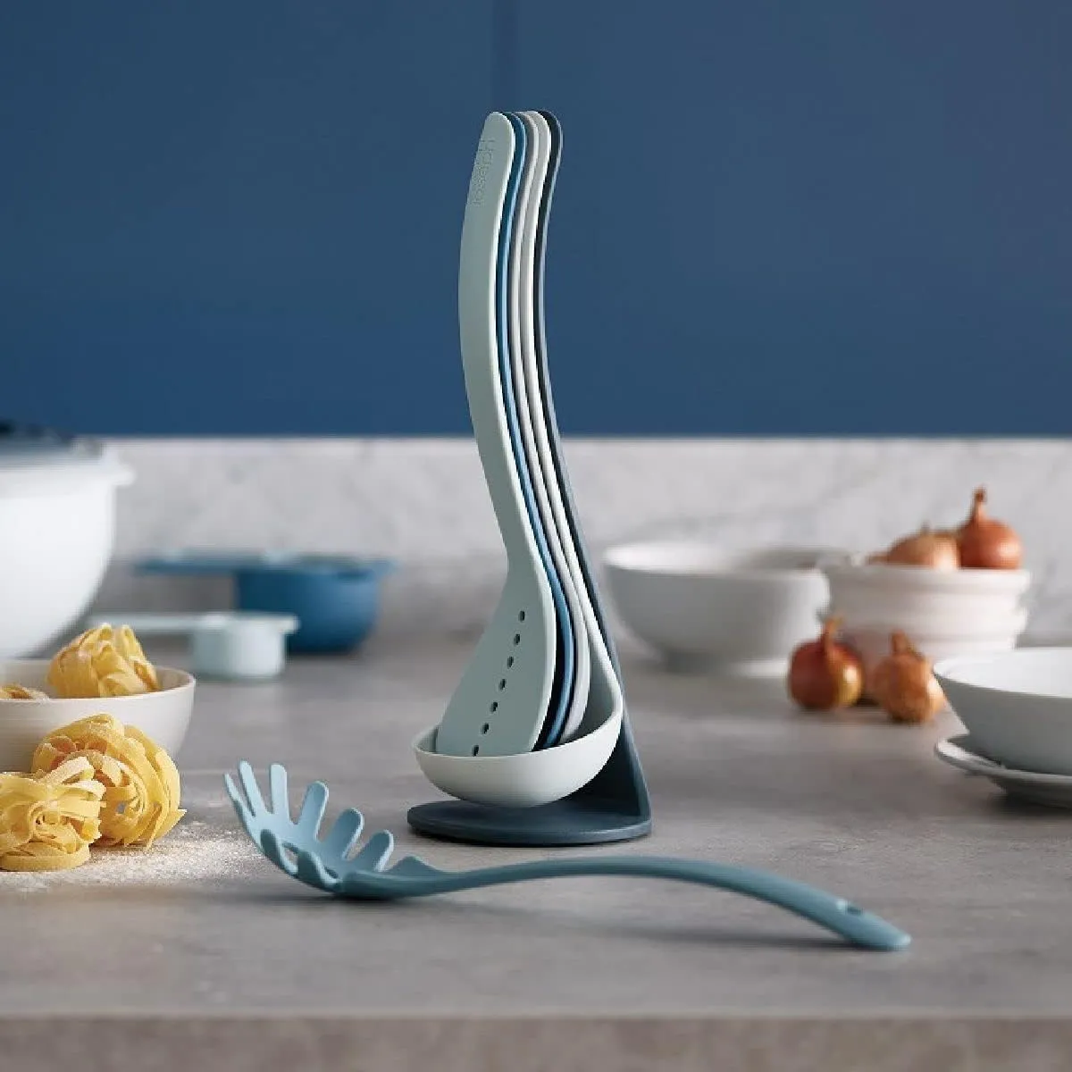 Joseph Joseph Nest Utensils Compact Stacking Kitchen Tool Set with Magnetic Storage Stand Nylon, 5-piece, Editions- Sky,Blue