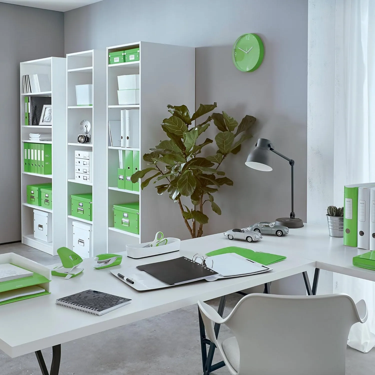 Leitz 55612054 Mini Stapler and Hole Punch Set, Staple or Punch Up to 10 Sheets, Includes P2 No. 10 Staples, Wow Range, Green