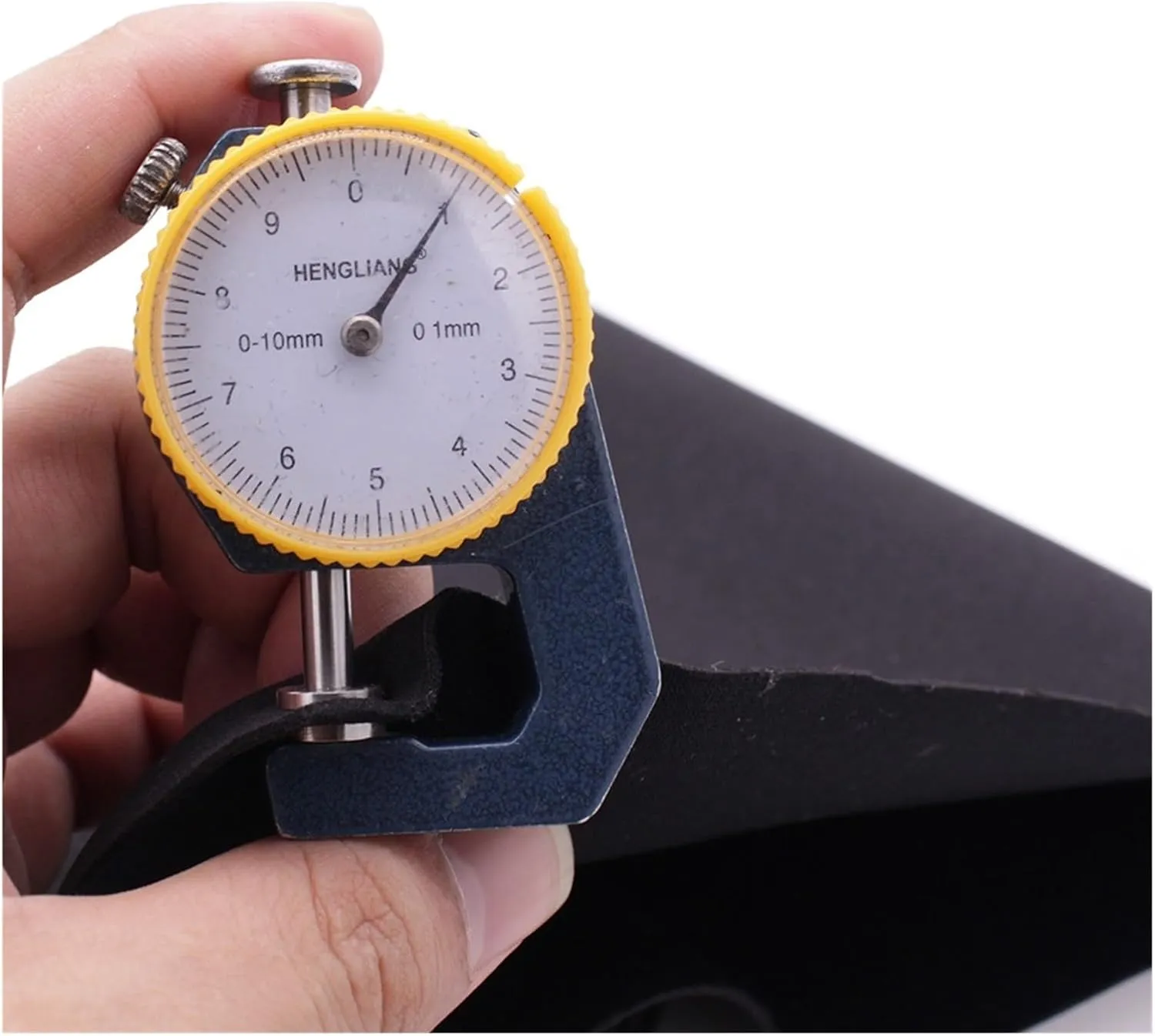 Neoprene Waterproof Fabric 1mm Neoprene Fabric for Repair Witsuit Waterproof Diving Anti Vibration Protection Against for Kite, Tent, Flag, Bag(15cm x 45cm)