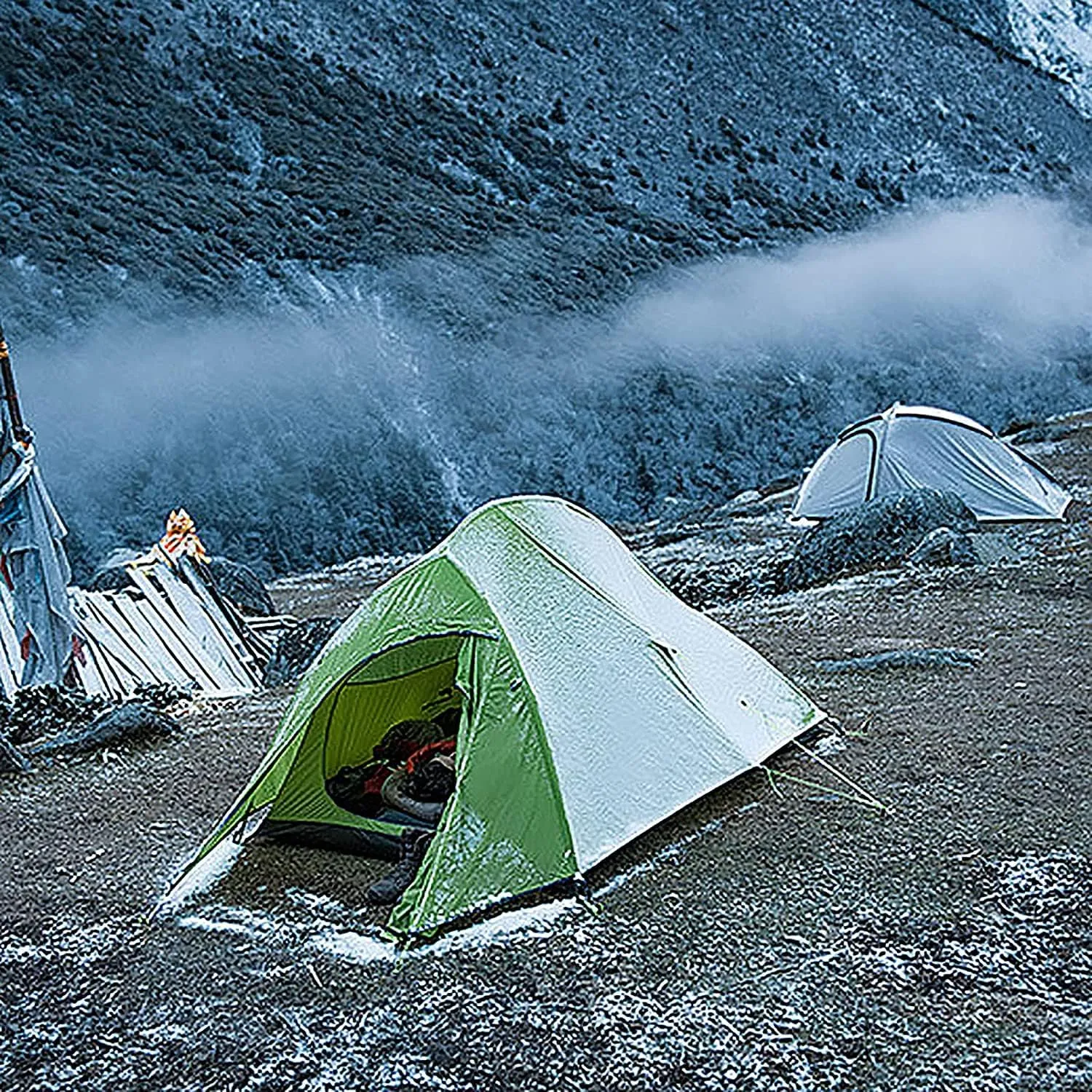 Outdoor Camping Tent, 20D Silicone Double Layer Ultralight Portable Aluminum Pole Tent, Thick Wind Cold Igloo Outdoor Cold and Rain Tent