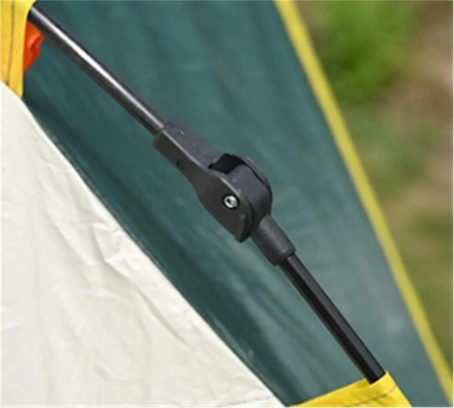Outdoor Tent Camping Quick-Opening Tent Double Beach Camping Tent Double-Layer Portable(Green,Small)