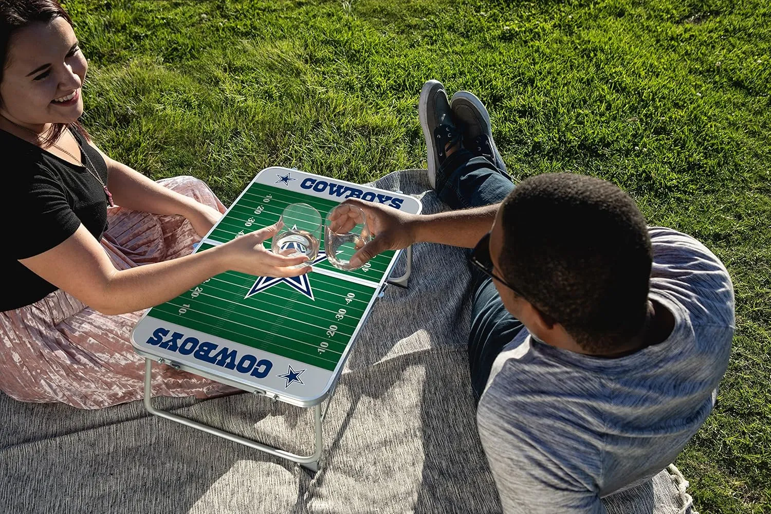 PICNIC TIME NFL Concert Mini Portable Table, Small Folding Table, Mini Picnic Table
