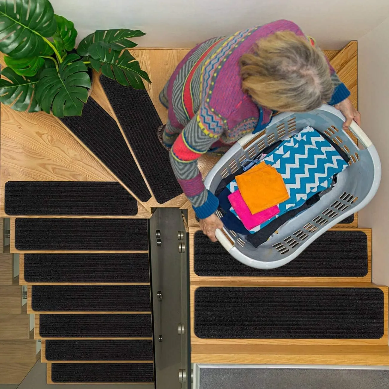 RIOLAND Stair Treads Carpet Non-Slip Indoor Stair Runners for Wooden Steps, Stair Rugs for Kids and Dogs, Set of 15, 8" X 30", Black