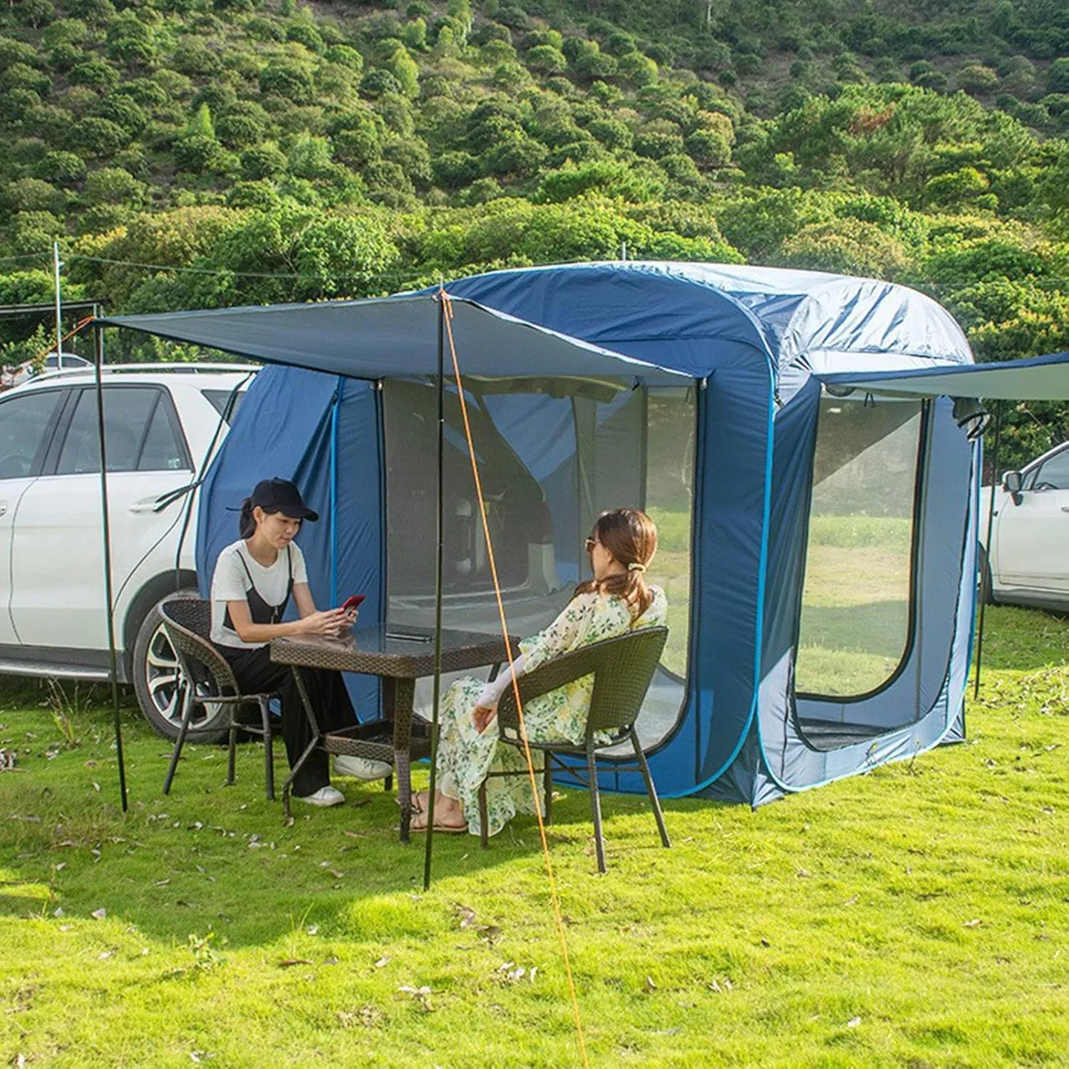 SUV Tent Family Car Camping Tent,Pop-Up Tailgate Tents Universal 2-5 Person Vehicle Car Tent,Suitable Family Camping Traveling Outdoor Activities